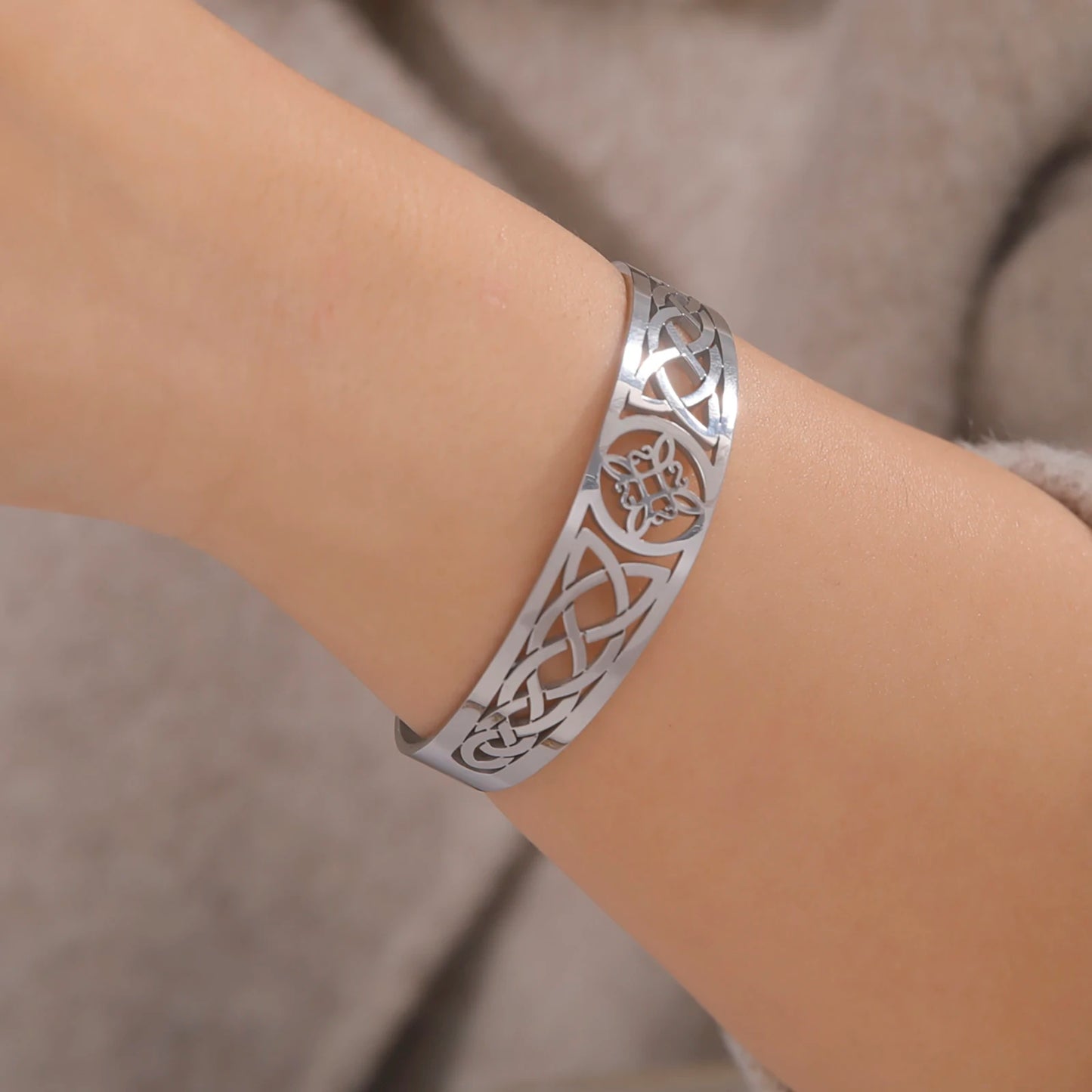 Skyrim  Witch Knot Cuff Bracelet
