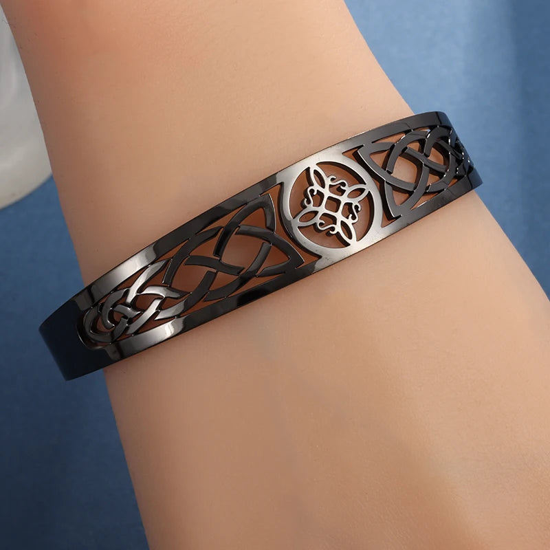 Witch Knot Bracelet