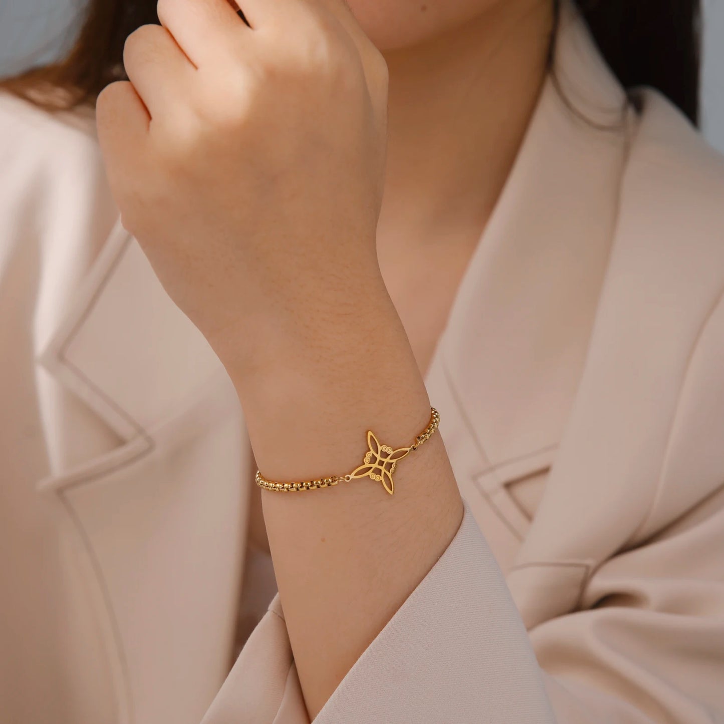 Skyrim Witch Knot Charm Bracelet